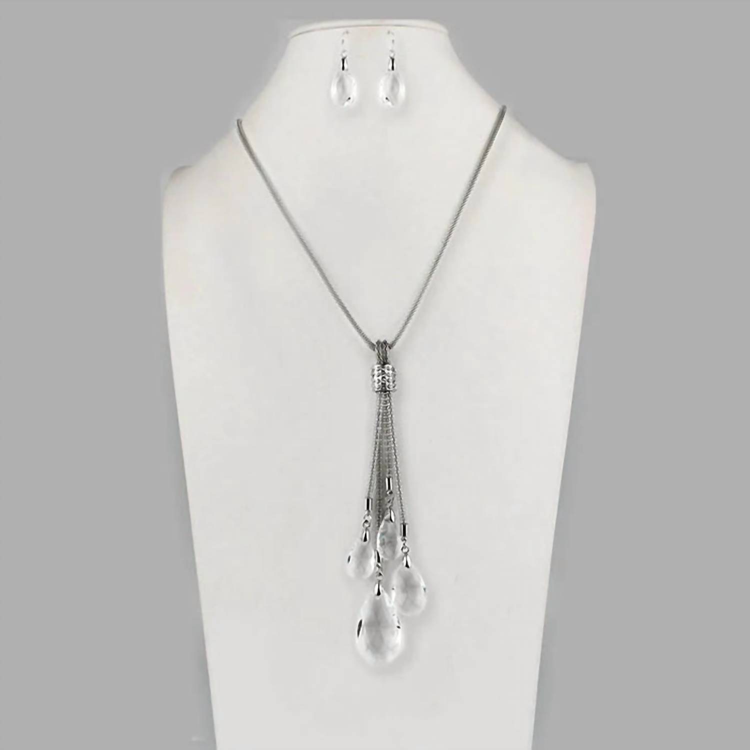 New Peaceful Village Women's Crystal Teardrop Cluster Necklace In Silver